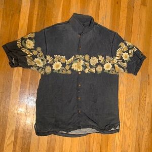 Tommy Bahama Hawaiian shirt size large